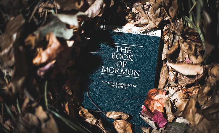 The Book of Mormon | 爆笑音乐剧《摩门经》 — Red Scarf