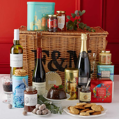 The_Fortnums_Classic_ChristmasHamper-copy.jpg