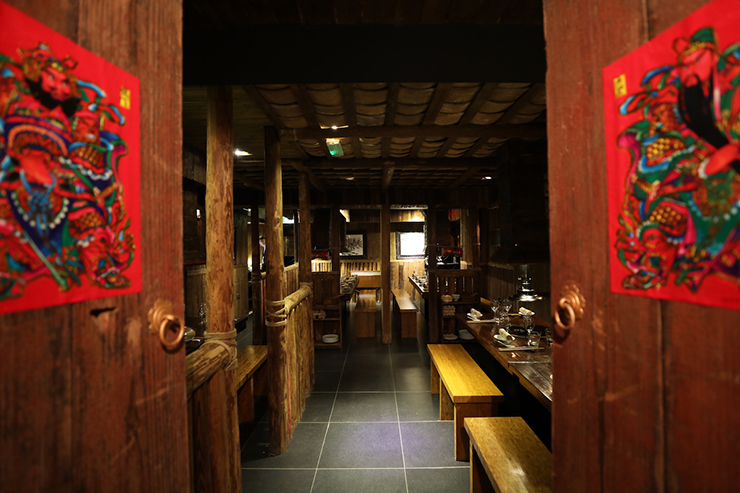 龙门客栈主打川菜火锅的高级网红中餐厅