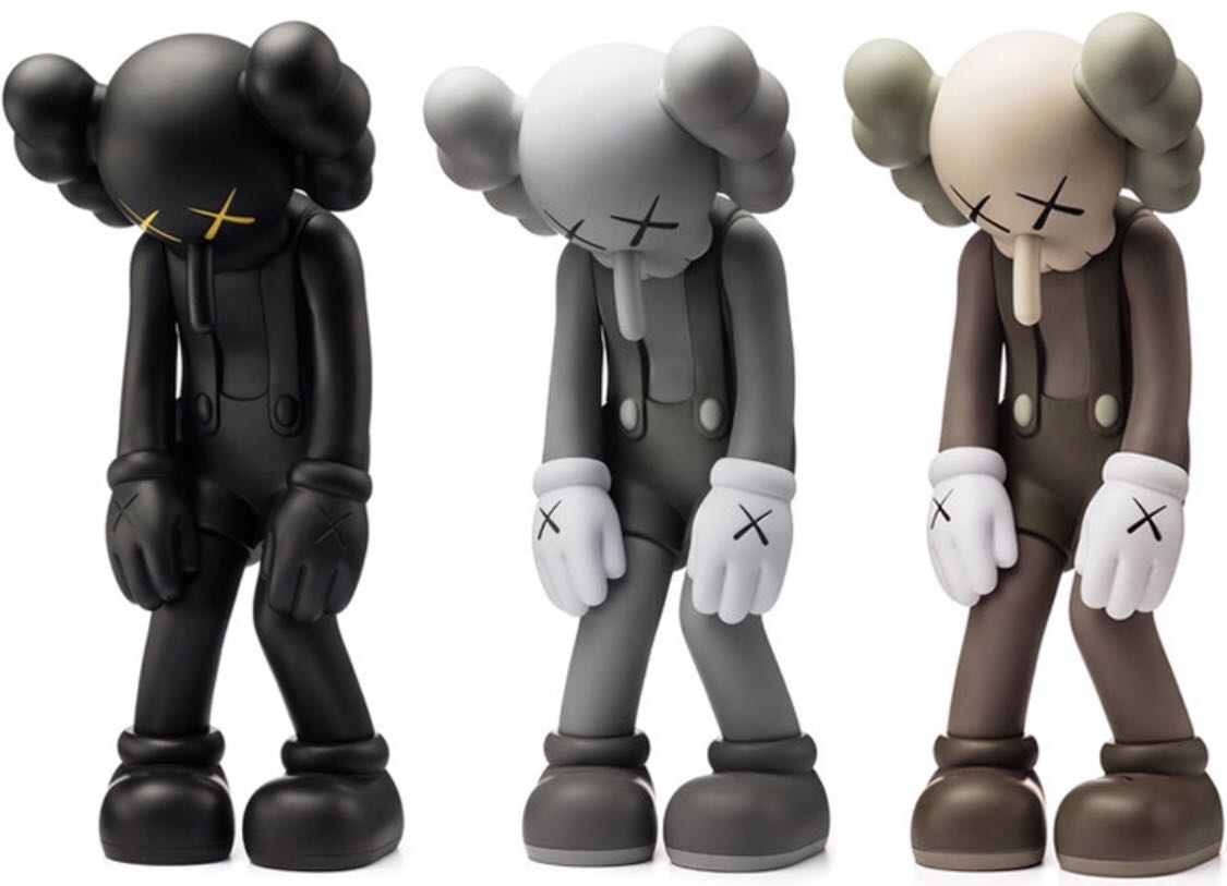 Selfridges | KAWS x PERROTIN合作系列,Small Lie玩偶限量发售!