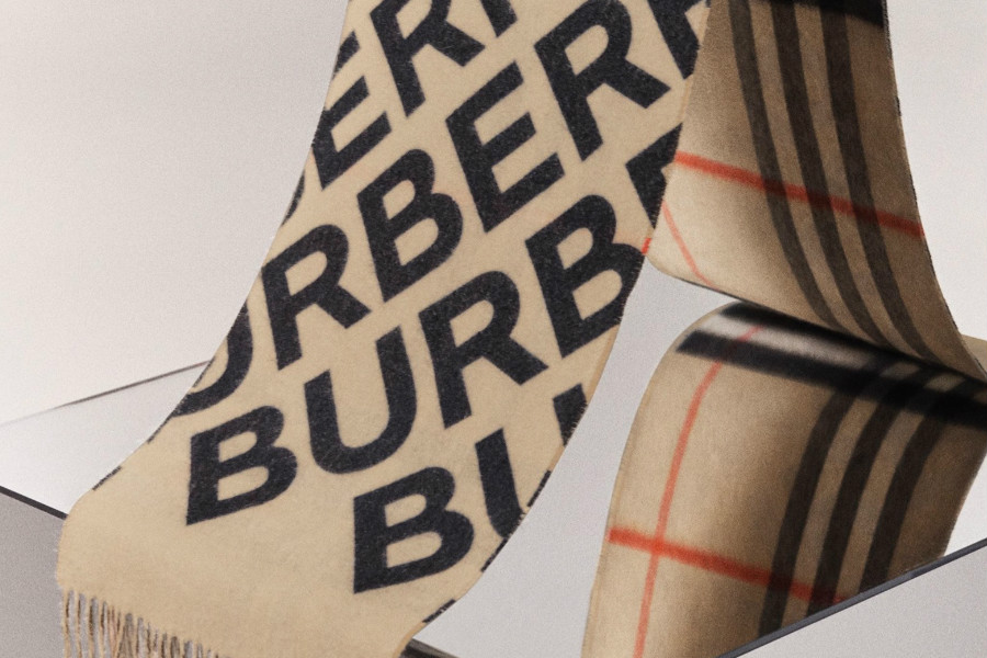 Burberry | 低至5折加入折扣区,经典格纹围巾、斑马纹TB logo包、秀款高跟鞋来收!