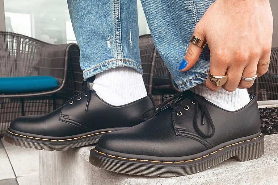 全年最低价!Dr.Martens马丁靴65折!经典8孔款£90.38收