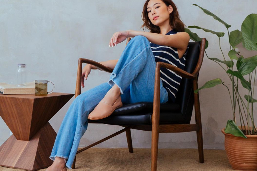 Clarks夏促5折!经典男女单鞋、凉鞋冰点价,超舒适极简芭蕾鞋£39!