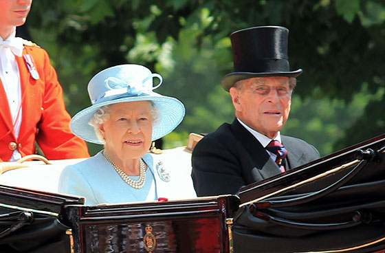 英国女王和菲利普亲王